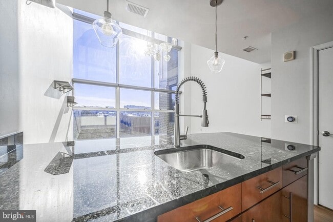 Photo - 444 W Broad St Unit 619