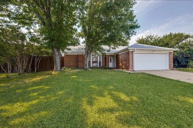 Photo - 3499 Longview Dr