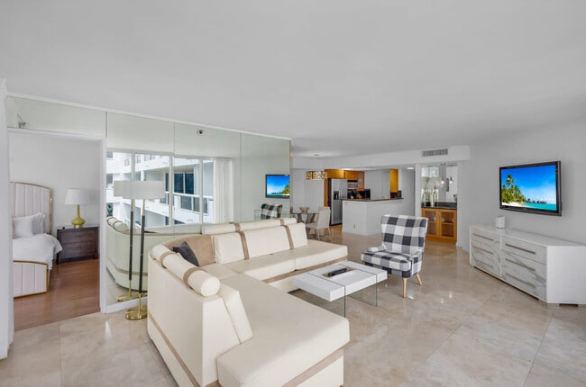 Photo - 1717 N Bayshore Dr Unit SI FL27-ID1054123P