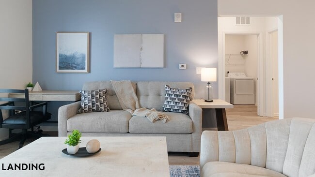 Building Photo - 4355 Tapestry Headwaters Dr Unit 4340-406