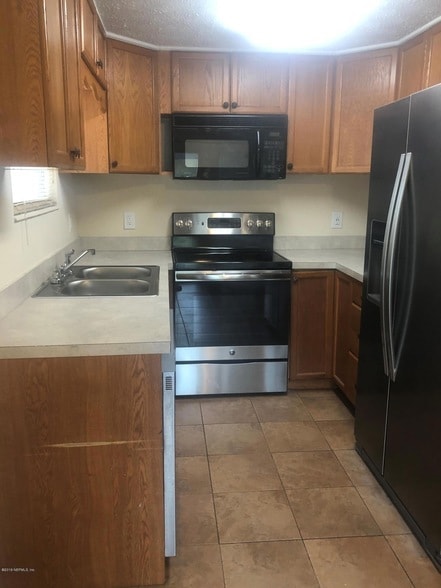 Photo - 5242 Timawatha Ave