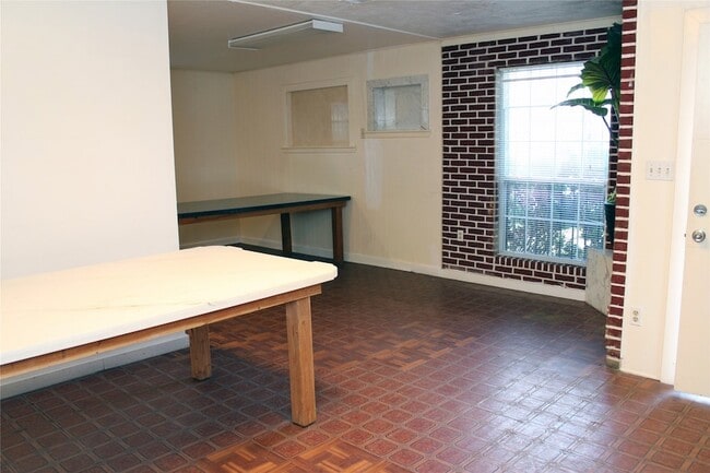 Photo - 6319 Milwee St