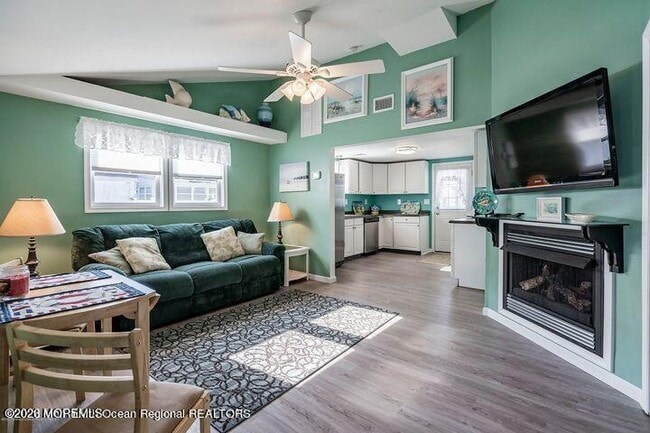 Photo - 268 Fremont Ave