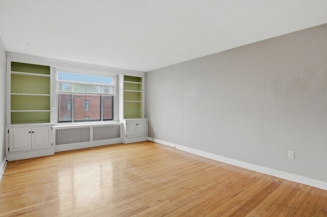 Photo - 20 Ashland St Unit 3L