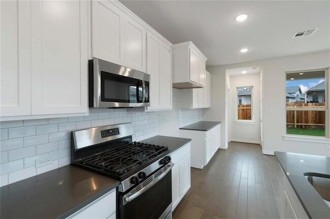 Photo - 205 Rosebush Dr