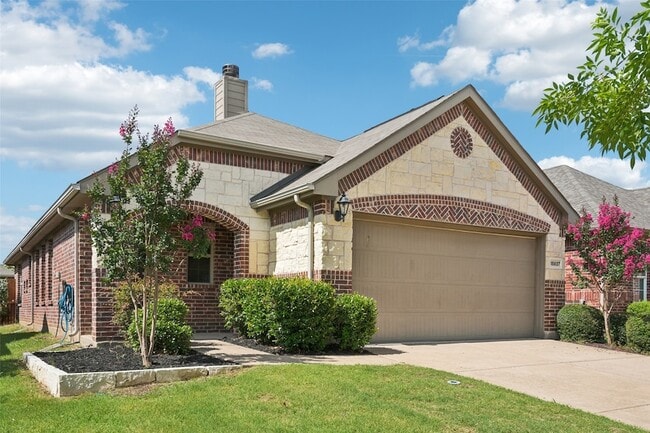 Photo - 15937 Alvarado Dr