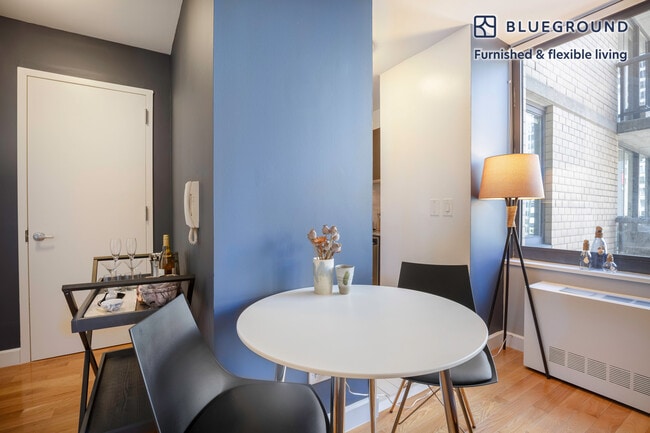 Photo - 235 W 48th St Unit FL19-ID142