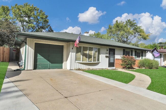 Photo - 904 Woodland Dr