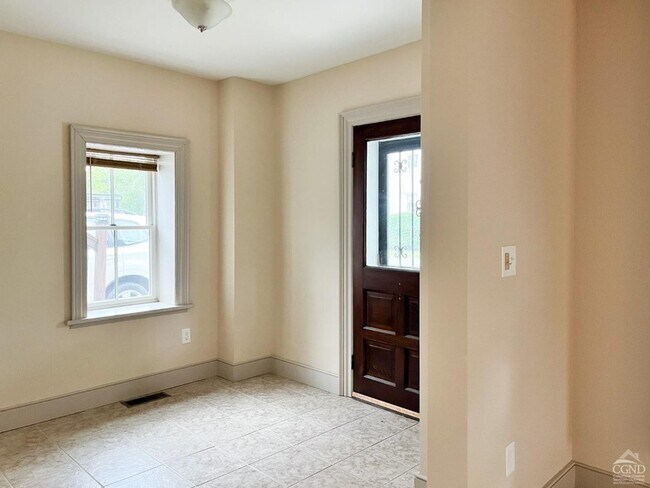 Photo - 122 2nd St Unit 1