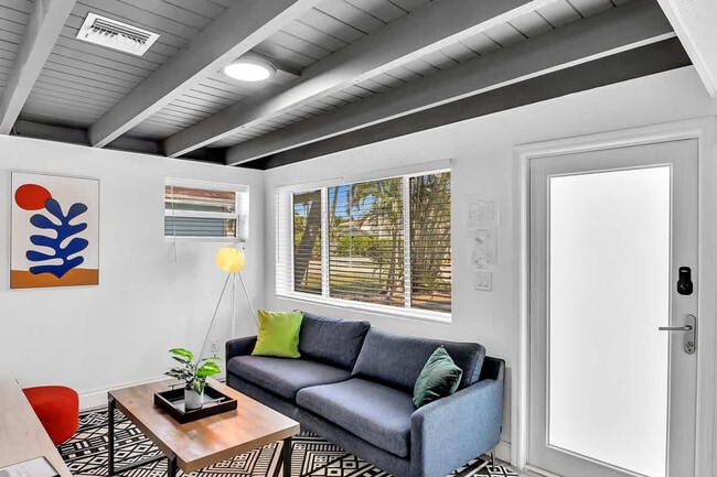 Photo - 1568 NE 35th St Unit ID1372329P