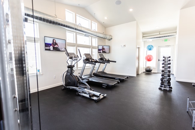 Photo - Sawyer Pointe