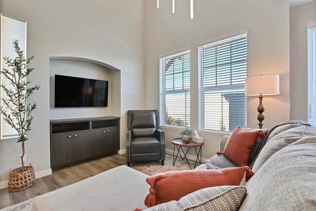 Photo - 17065 N Hounslow Wy Unit ID1250667P