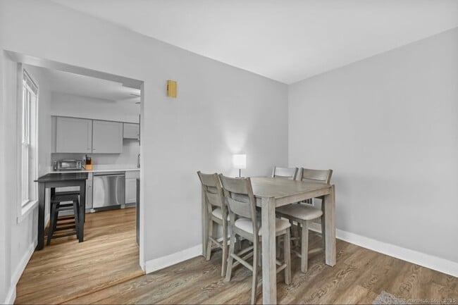 Photo - 115 Harborview Ave