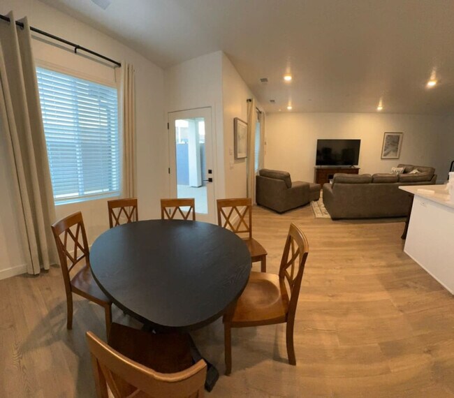 Photo - 1705 Ripple Rock Dr Unit ID1373716P