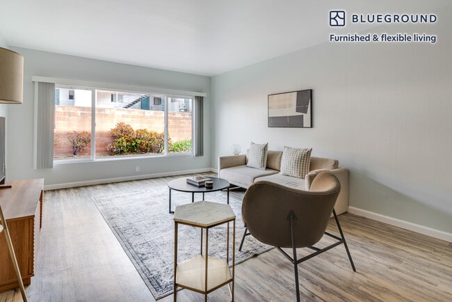 Building Photo - 2019 Shore Line Dr Unit SI FL1-ID2162