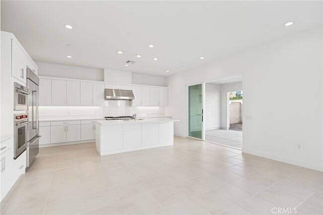 Photo - 151 Paddlewheel