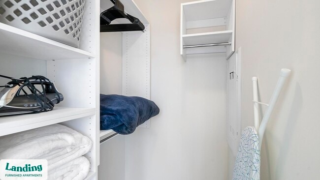 Photo - 347 W Chestnut St Unit 1313