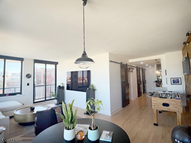 Photo - 415 Newark St.