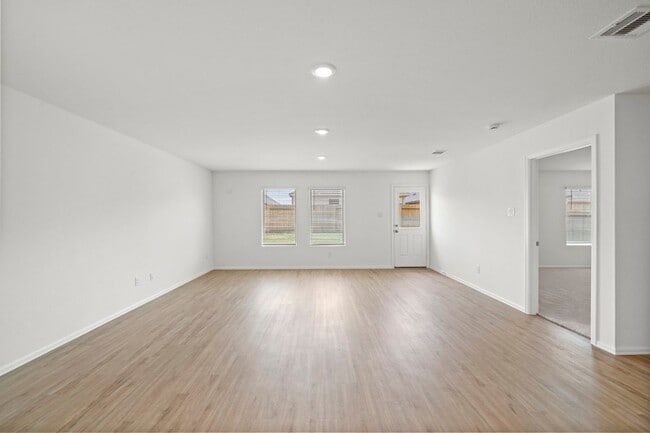 Photo - 1524 Twilight Grn Dr