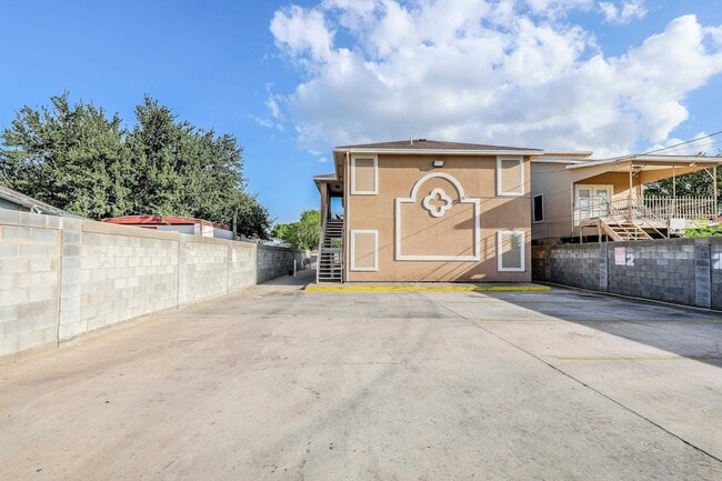 Building Photo - 205 W San Carlos St Unit 3