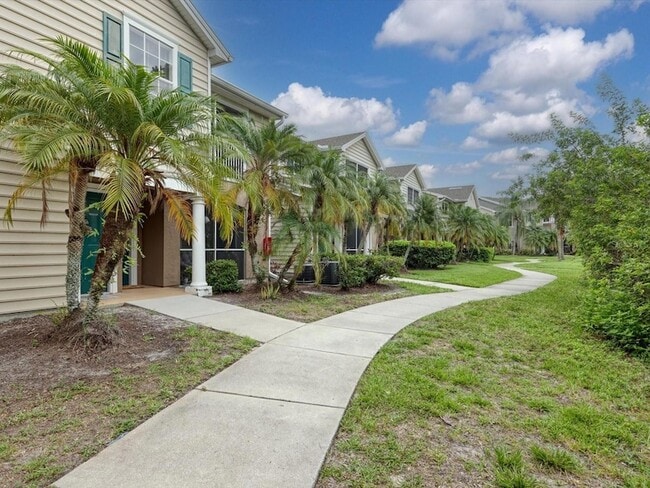 Photo - 8911 Manor Loop Unit 205