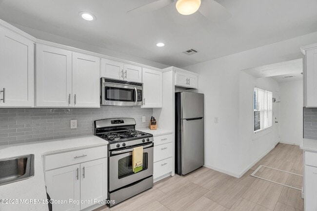 Photo - 505 West St