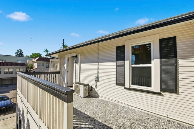 Building Photo - 312 Brookes Ave Unit B1