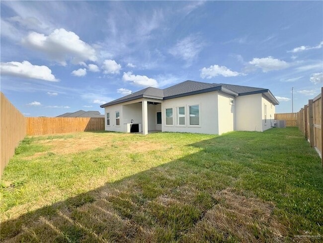 Photo - 907 Durango Dr