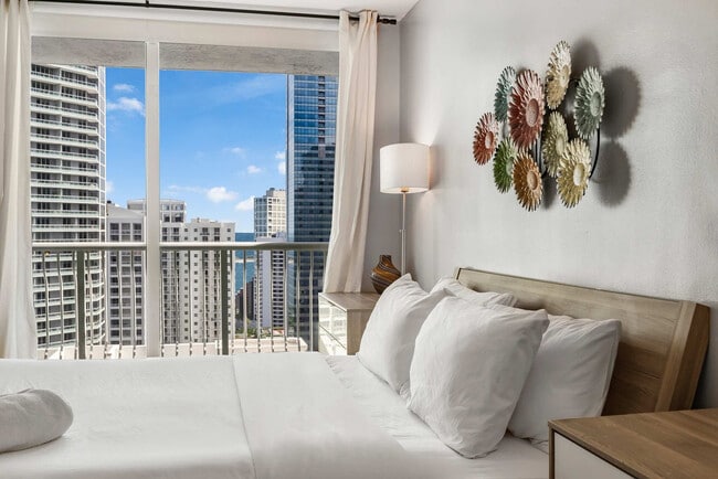 Photo - 1 SE 12th St Unit FL31-ID1022216P