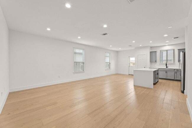 Photo - 322 Bonnet Blvd