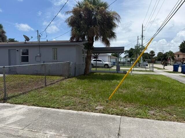 Photo - 1528 Avenue S