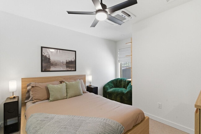 Photo - 1248 NW A St Unit SI ID1621852P
