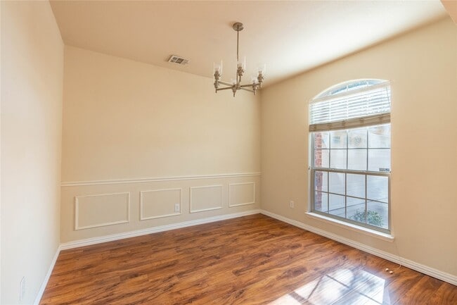 Photo - 15722 Wrangler Dr