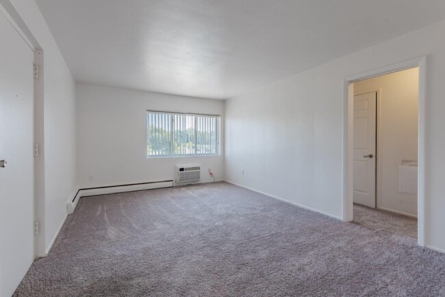 Photo - Pittsford Garden Apartment Homes