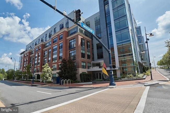 Building Photo - 145 Riverhaven Dr Unit 515