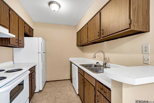 Photo - 2100 College Dr Unit 128