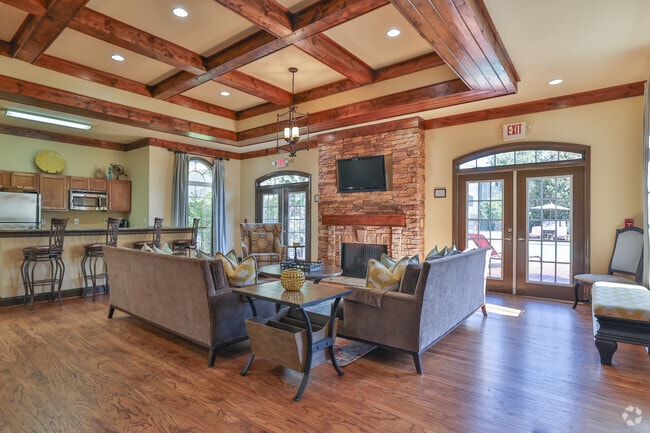 Clubhouse - Tuscan Heights