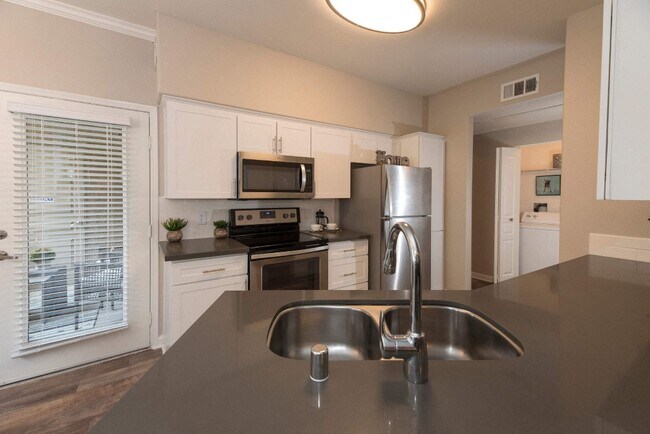 Photo - Artisan 8282