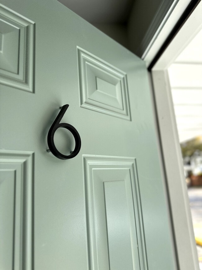 Photo - 221A Crest Ln Unit ID1234789P