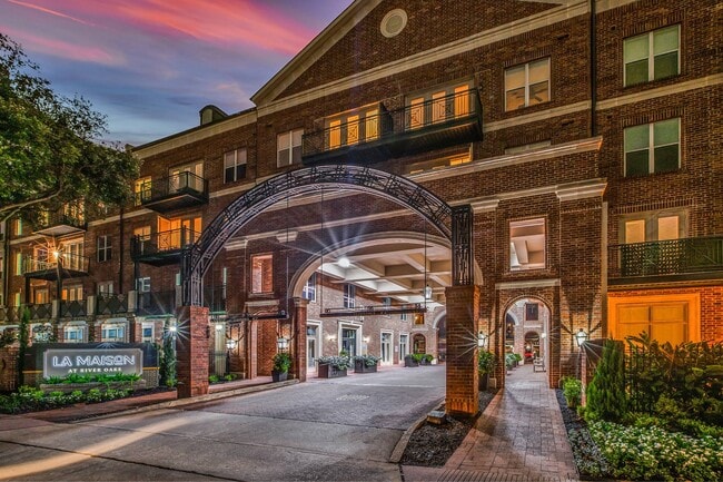 Photo - La Maison River Oaks