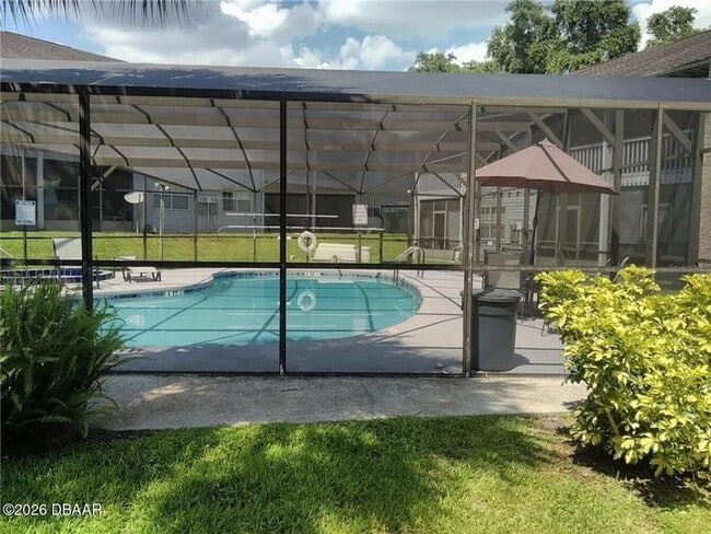 Photo - 313 Dirksen Dr Unit 16