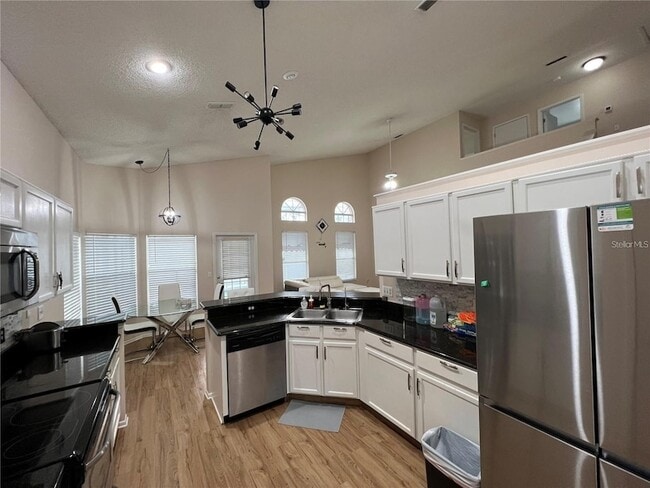 Photo - 755 Riggs Cir