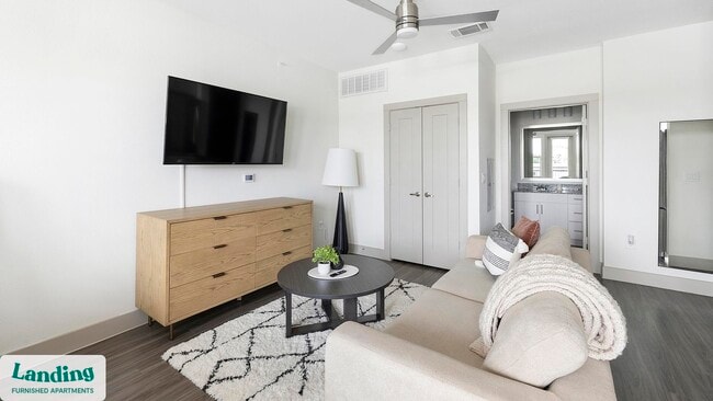 Photo - 3383 Cedarplaza Ln Unit 1319