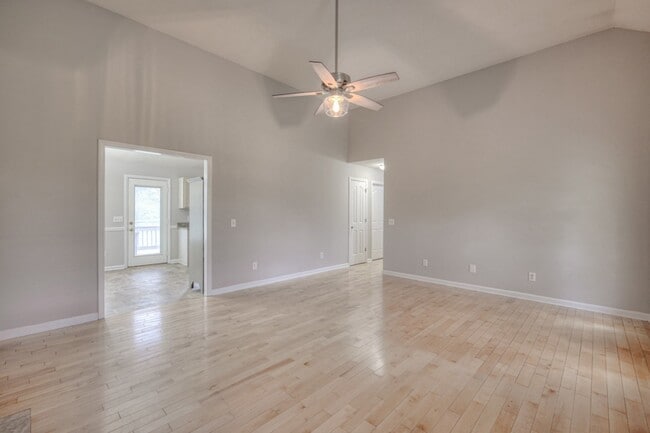 Photo - 5020 Old Salem Rd