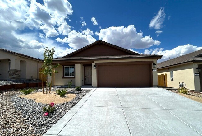 Building Photo - 904 Cascade Range Dr