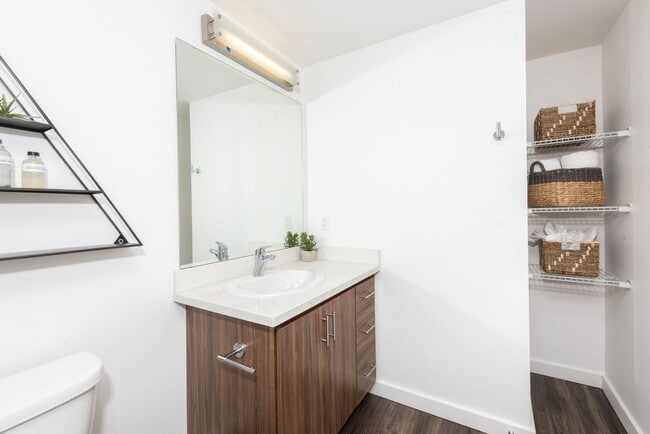 Photo - The Hawthorne Apts