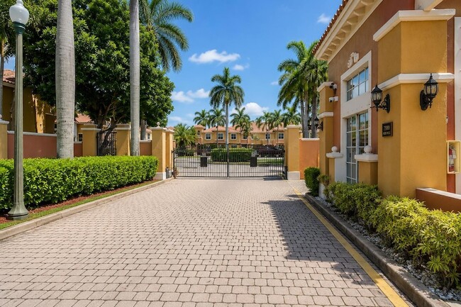 Photo - 732 SW 106th Ave