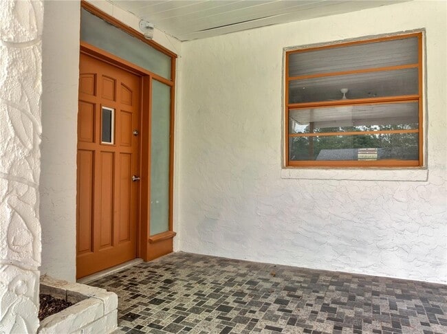 Photo - 2303 Bonneville Dr