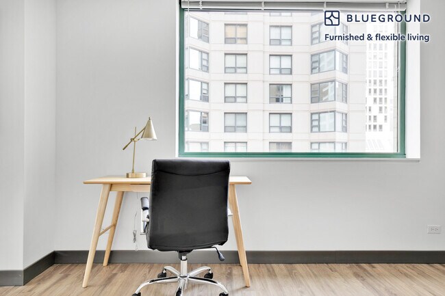 Photo - 420 E Ohio St Unit FL13-ID586