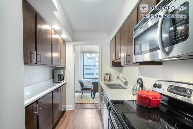 Photo - 200 E Chestnut St Unit FL17-ID142